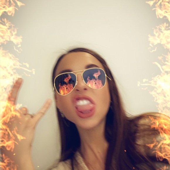 Meet your Posher, Madeleine - Picture 5 of 7